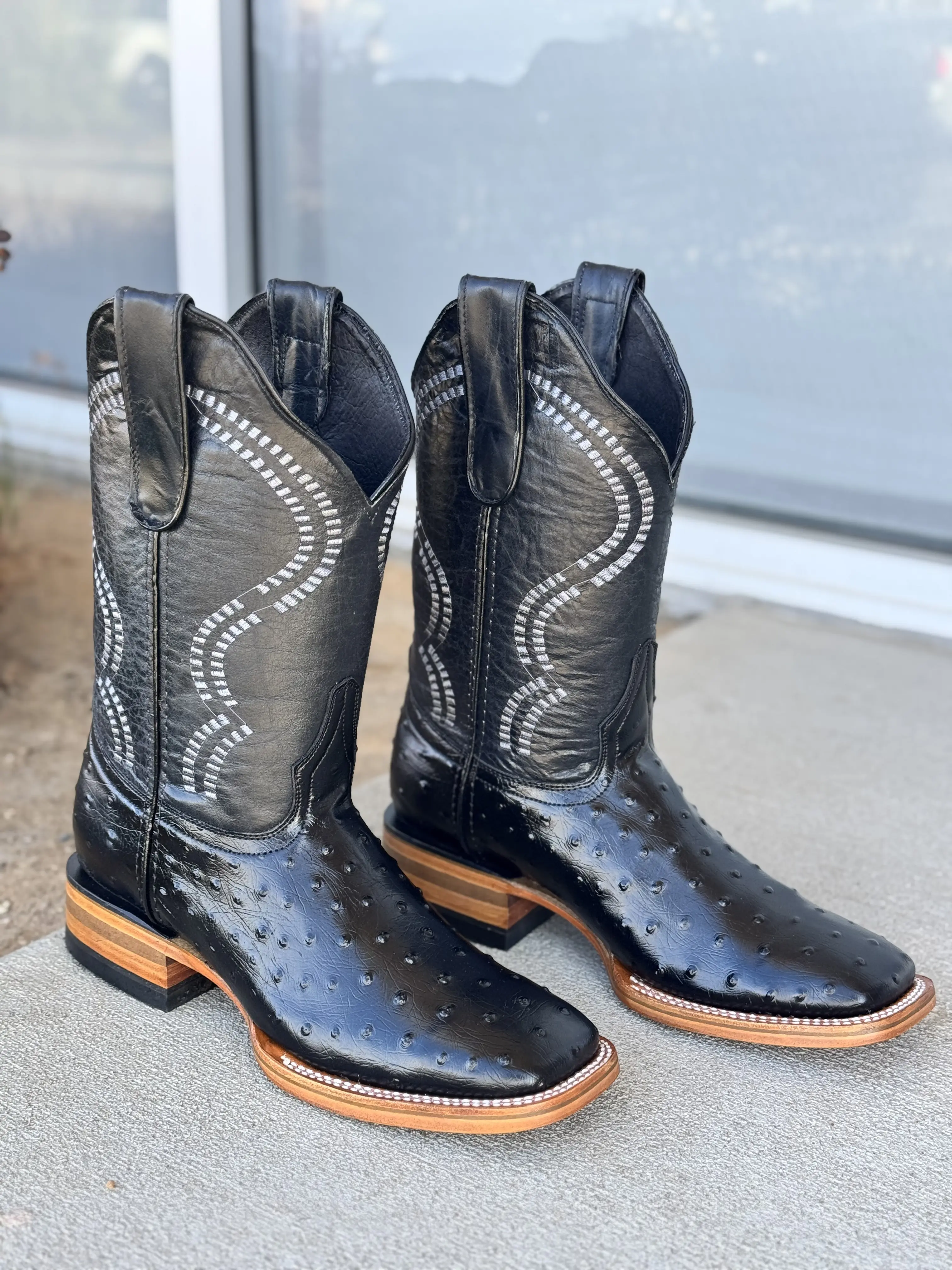 OSTRICH PRINT MEN'S RODEO TOE BOOTS -BLACK