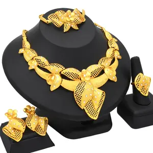 Middle East Fashion Bridal Necklace Ring Earring Bracelet Set Dubaigold plated Trending Jewelry Four-Piece Set Classic Gift