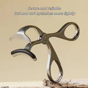 A New Eyelash Curler Designed for Long-Lasting Curls, Featuring a Wide-Angle Design Suitable for Novices, And a Frameless Sunflower Style