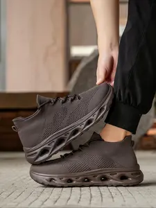 New Men's Casual Sports Shoes Lightweight Breathable Stylish Versatile Running Athletic Shoes, Comfortable Low-Top Sneakers for All Seasons Breathable Runner