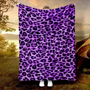 1 Piece Purple Leopard Print Flannel Blanket, Soft and Warm Suitable for Napping, Sofa, Office Bed, Camping and Travel - All-Season Gift Blanket, Sofa Throw Blanket, Office Bed Cover, Decorative Blanket, Fashionable Design, Thick Material, High-Quality Fl