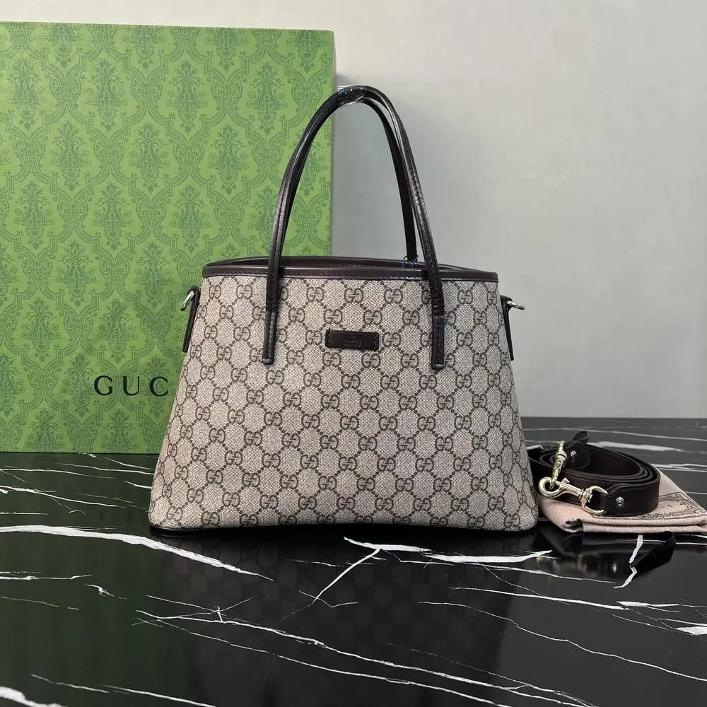 Pre-owned GUCCI Leather Shoulder Bags 7.8'' R2519 Shoulder Bag C8351071750 0227 T1 Chloe