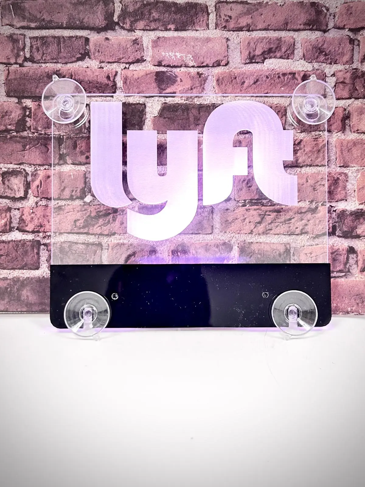 Customizable Battery-Powered LED Sign – 7 Color Choices, Your Name Displayed, Includes Charger + 4 Suction Cups FREE After purchasing, send us your customization via message