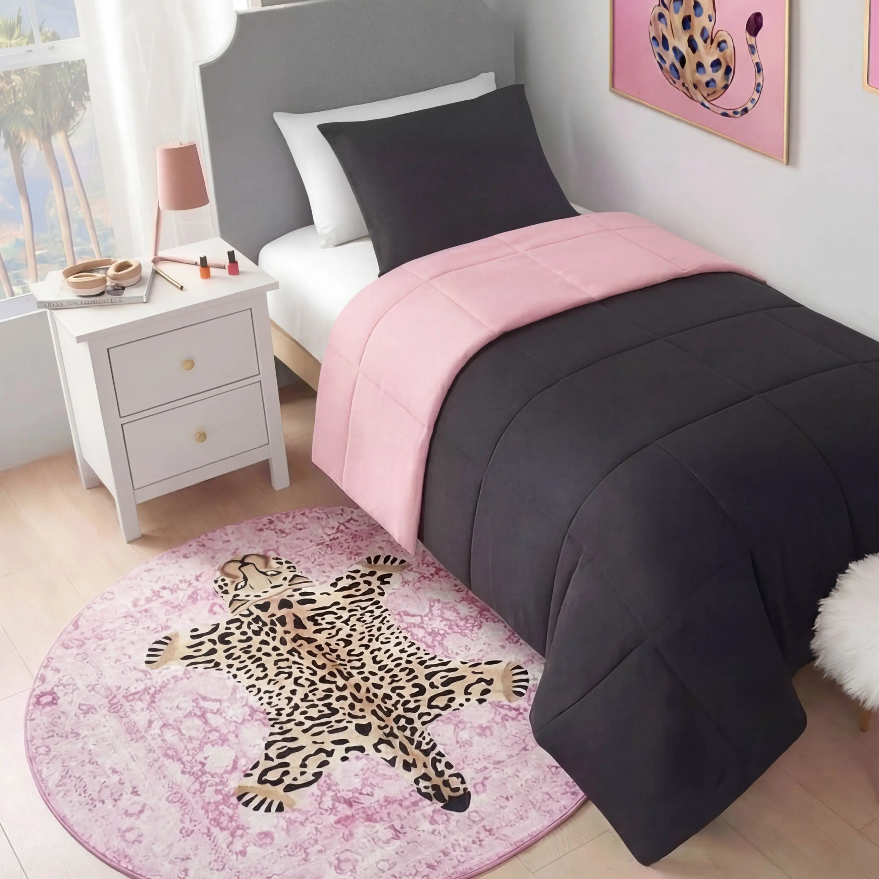 Juicy Couture Finely Washable Round Rug Juicy Couture Finely Washable Round Rug