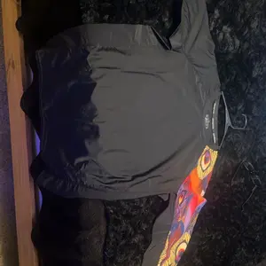 Men's Graphic Print UPF 50+ Sun Protection Rashguard, Quick Drying Long Sleeve Surf Swimming Shirt for Hiking Fishing Summing Surfing Base-layer Splice, Men's Sportswear for Outdoor Activities, Lightweight Rash Guards