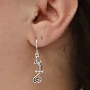 Gecko huggies | Reptile earrings | Lizard earrings | Indie earrings | Reptile lover | Hippy earrings | Minimal hoop earrings | Hippy jewelry