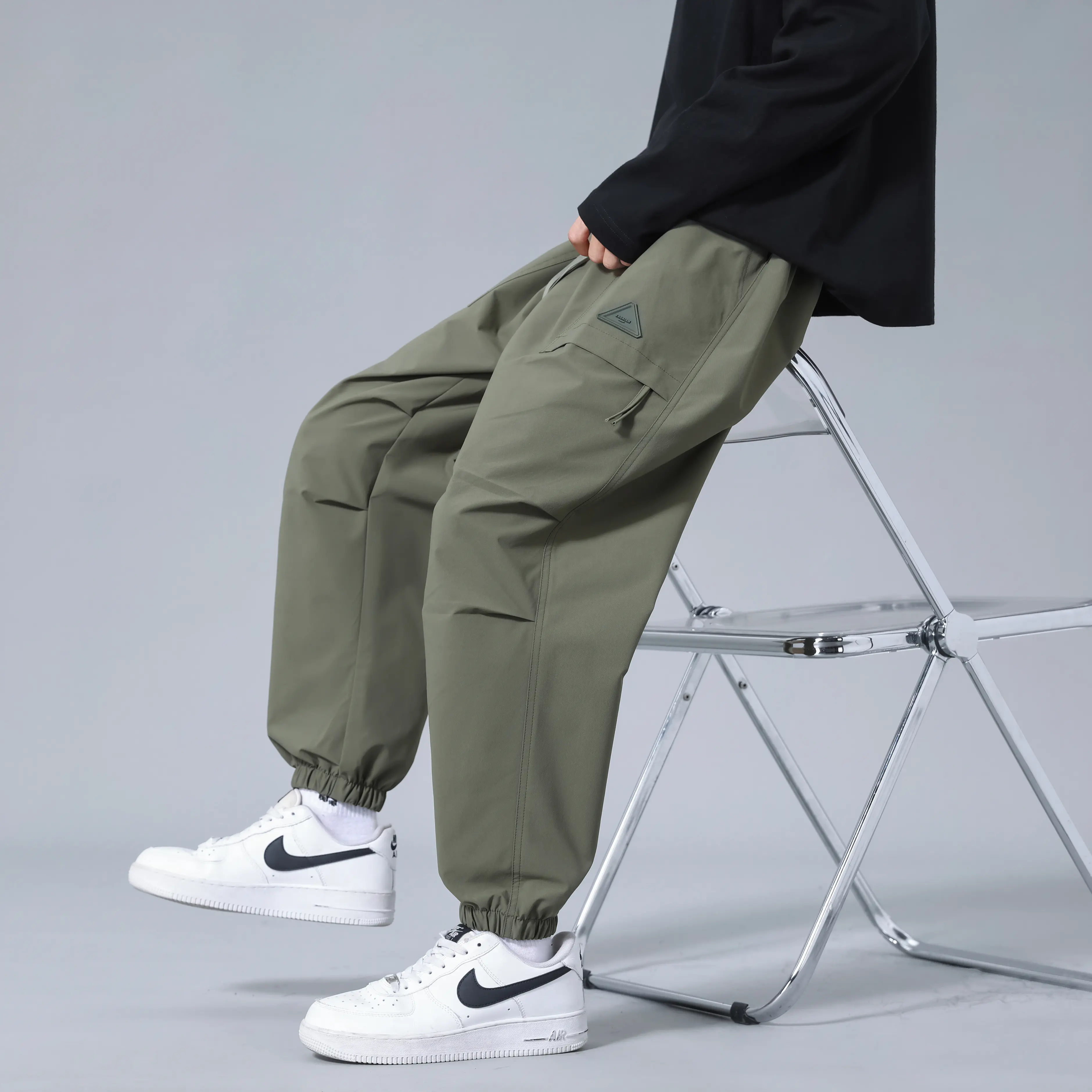 Men's Cargo Jogger Pants Loose Fit Techwear Casual Trousers Streetwear Utility Pants with Elastic Cuffs