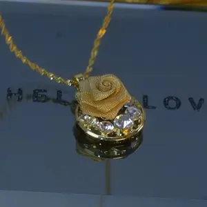 LisiZen Zircon Rose Flower Pendant Necklace, Chic Statement Jewelry for Women, Luxury Fashion Exaggerated Design DZXL3519