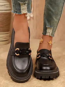 Women's Thick Sole Low Top Loafers Fashionable Flats Spring Autumn New Classic Metal Buckle British Style Small Leather Shoes Commuter Single Shoe
