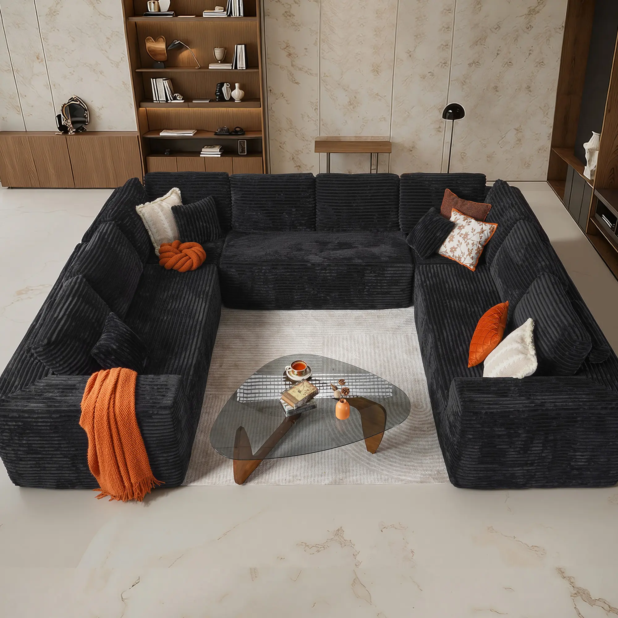 Wide U-Shaped | Black Plush (E5)