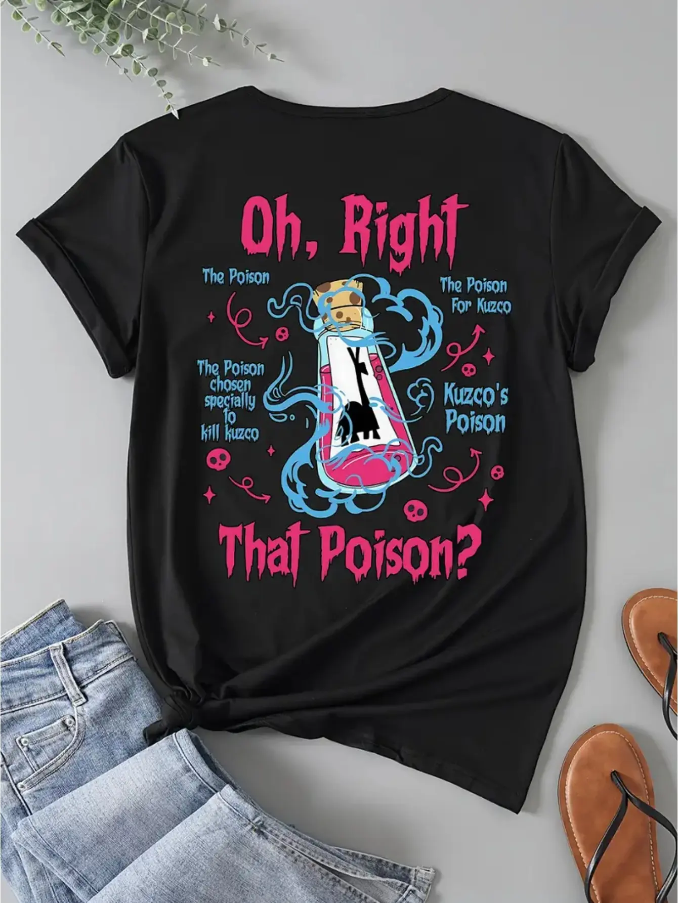 Relaxed Crew Neck Tee - Comfortable Short Sleeve Shirt Featuring a Distinctive Poison-Inspired Graphic, "Oh, Right" & "Kuzco'S Poison" Print, Black, Washable in Machine, Ideal for Spring And Summer