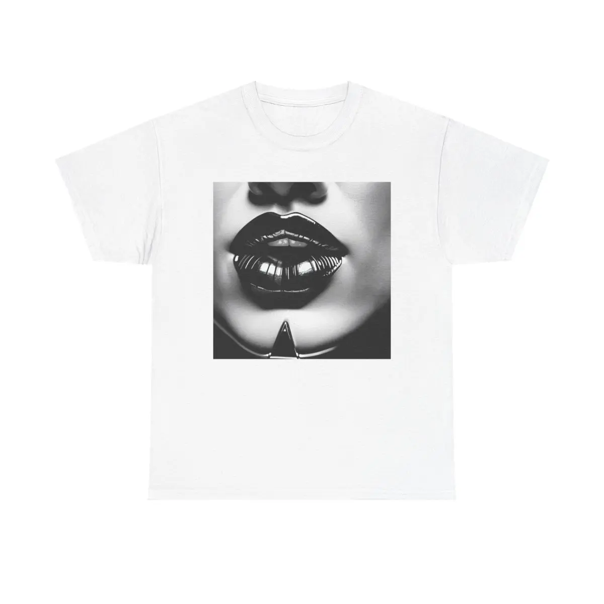 Y2K McBling Lips Kiss Black And White 90s Woman T-shirt Comfort Womenswear Casual baby tshirt