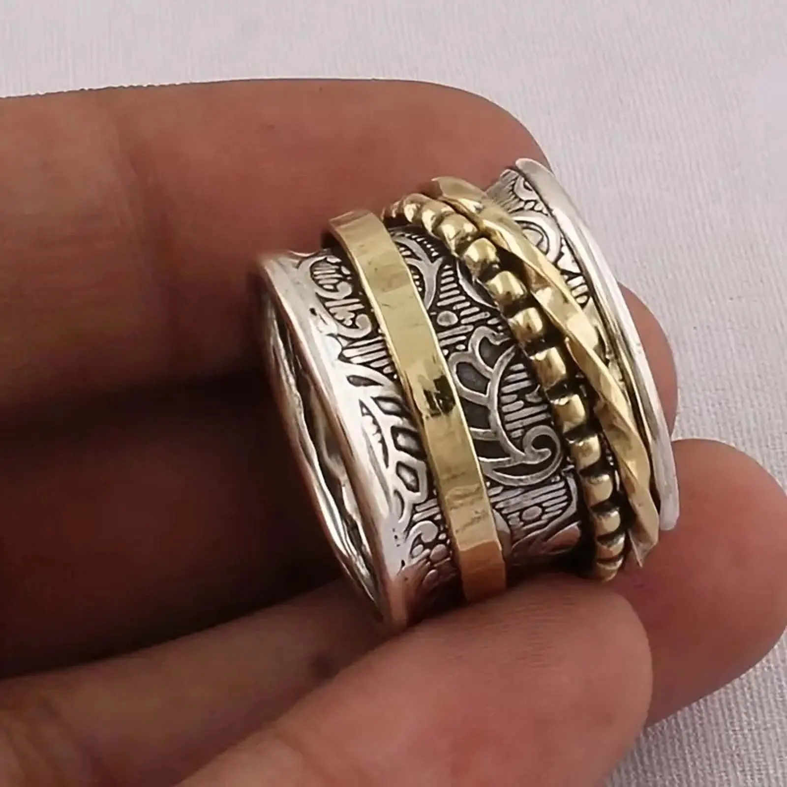 Retro creative ring fashion exquisite geometric line ring two-color trend couple gift hiphop Retro creative ring fashion exquisite geometric line ring two-color trend couple gift hiphop