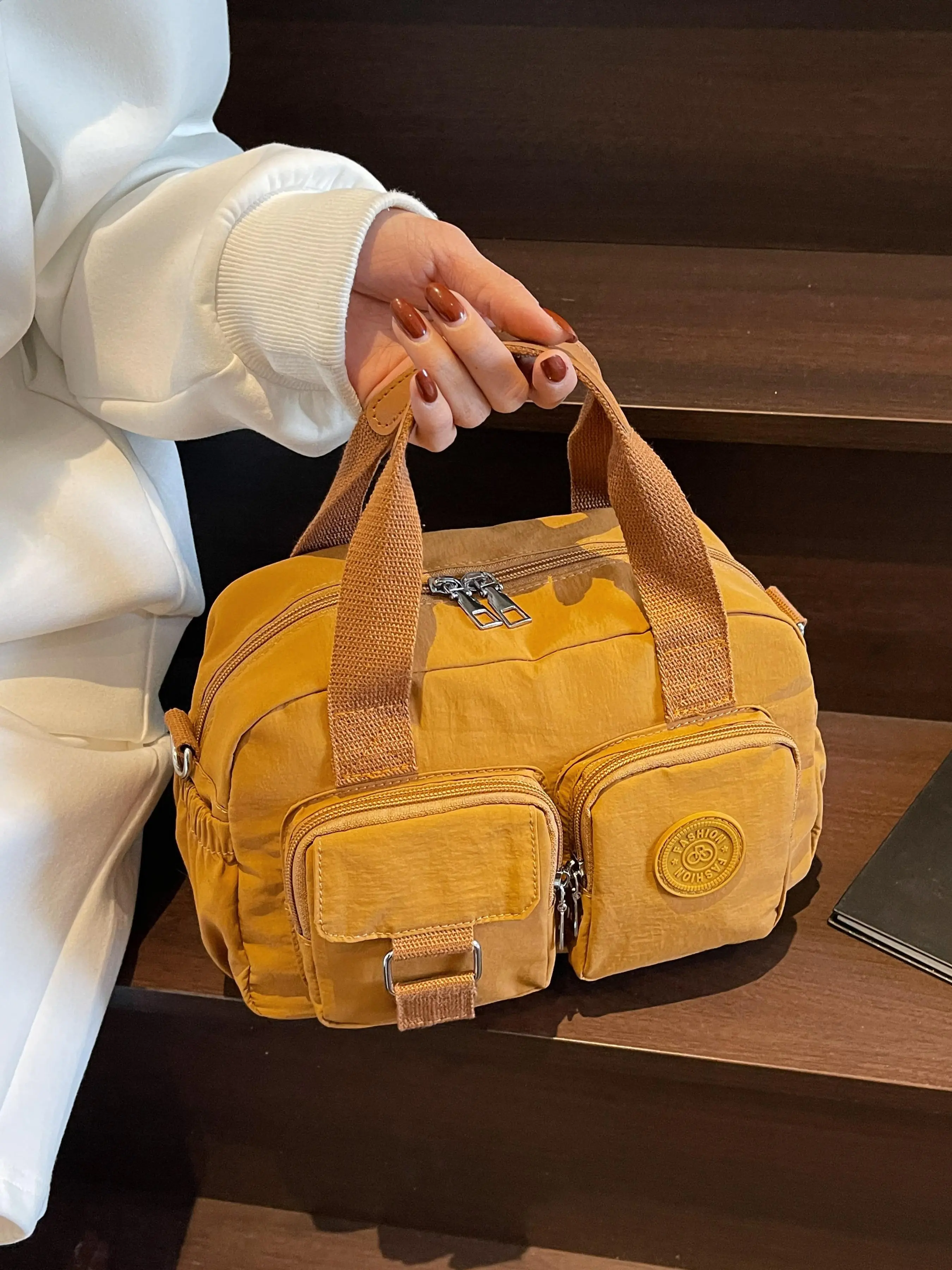 Minimalist Temperament Large Capacity Handbag, Multi-pocket Design Casual Everyday Crossbody Bag, Fashionable Handbag for Women & Men for Work, Shopping, Travel Essentials Stylish Handbag, Casual Crossbody Bags