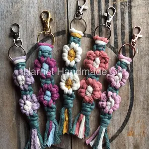 Handmade Double Daisy Chain Flower Macrame Key Chain Clip | bohemian boho accessories bridesmaid gift ideas sunflower floral cottagecore