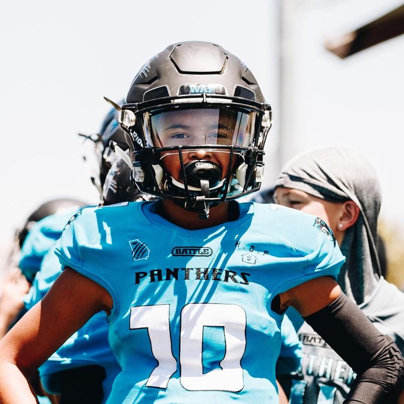 Oxygen Lip Protector Mouthguard with Connected Strap – Football and Sports Mouth Guard – Maximum Oxygen Supply – Mouthpiece Fits With or Without Braces – Impact Shield Covers Lips and Teeth, Black, One Size