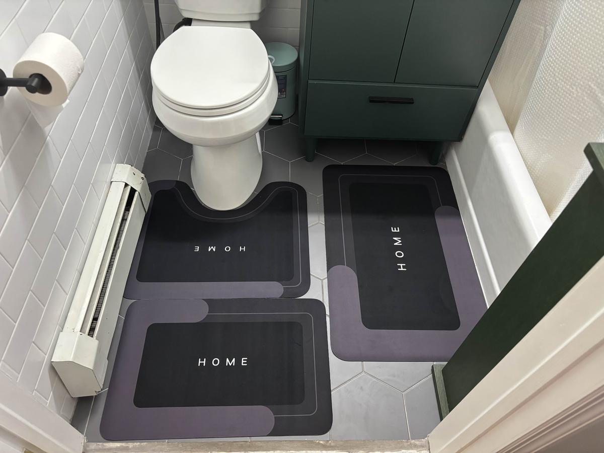 Item: Black*3 Counts, Mat