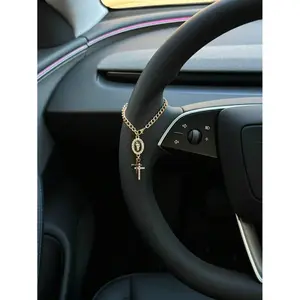1 steering wheel ornament, adjustable length, simple and cute, rosary car pendant, unique and fashionable car pendant.