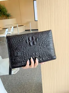 Fashion Cowhide Crocodile Embossed Handbag, Envelope Bag, Unisex Wristlet, Suitable for Daily Use, Dates, Casual Wear