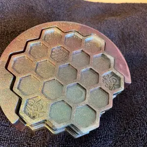 Honeycomb resin coasters
