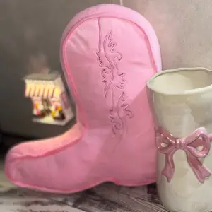 Boot pillow