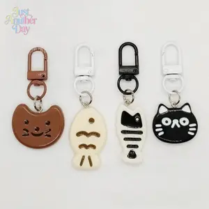 4PCS Cute Cat & Fish Resin Keychains, Cartoon Animal Bag Charms, Creative Key Ring Accessories, Perfect Couple & Small Gift for Cat Lovers