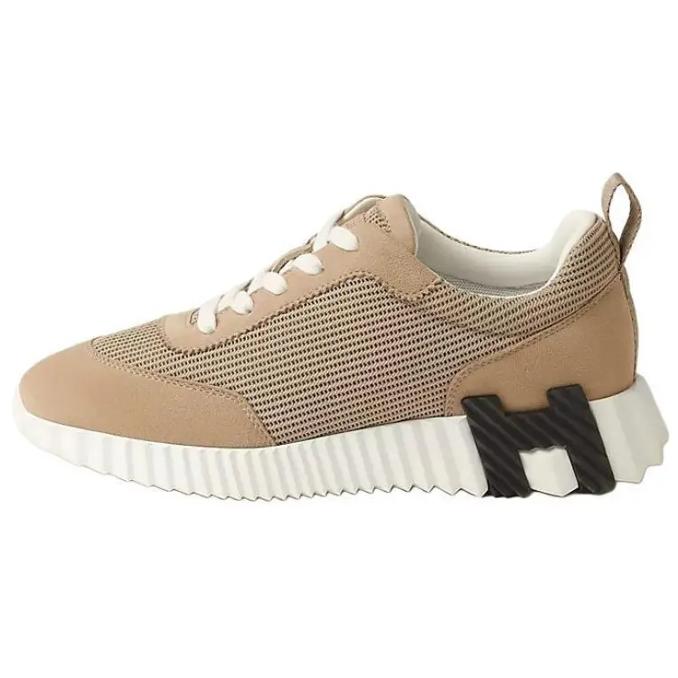 Hermes Bouncing Suede Goatskin Round-Toe Lace-Up Low-Top Casual Shoes for Women in Camel Color with 4cm Heel Trending Shoes, House White Official Shoes to Get / Maison Mihara