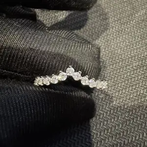 US LC | silver Curved Moissanite Wedding Band QH-R13200-SMS