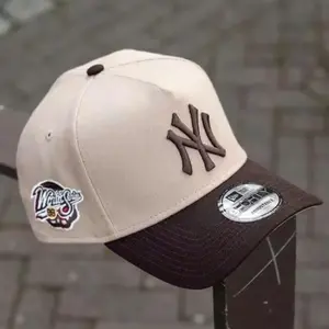 New Era New York Yankees 9FORTY A-Frame Snapback Hat  – Adjustable MLB Baseball Cap – Streetwear Unisex Summer Edition