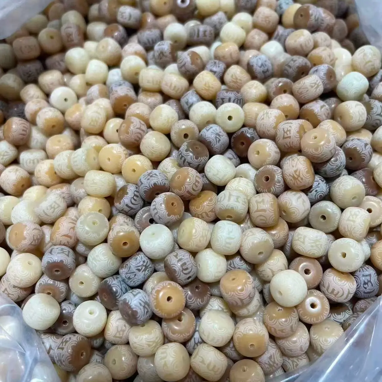 (B12) 8*10mm engraved 6 words khaki*100