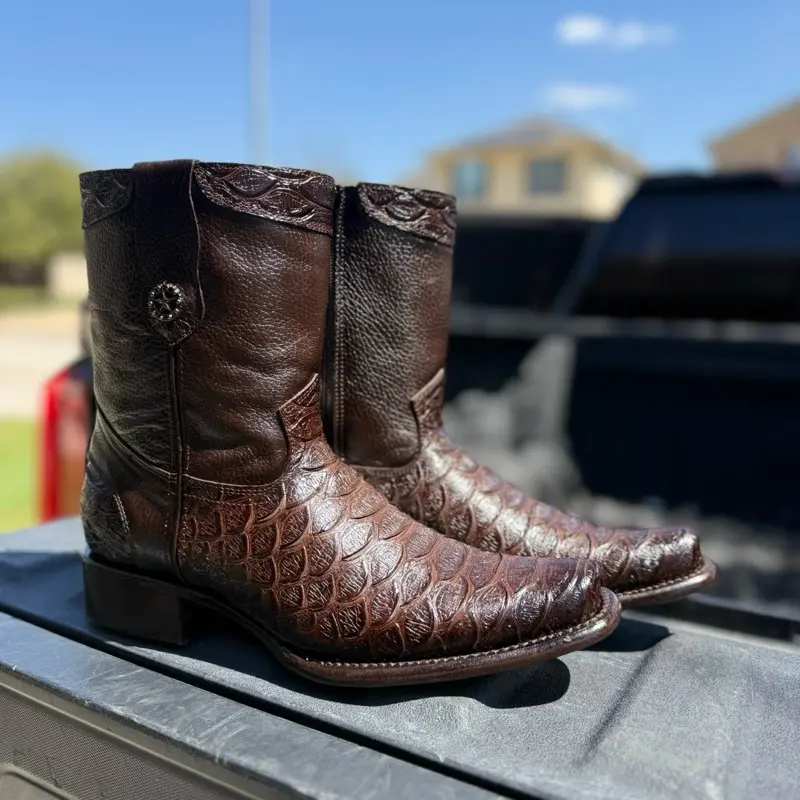 Bota Dubai cafe- western brown boot Bota Dubai cafe- western brown boot