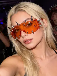Unisex Punk Style Geometric Spiked Design Sunglasses, Fixed Rivet Design, PC Frame, Perfect for Special Holidays & Concerts, Unique Look