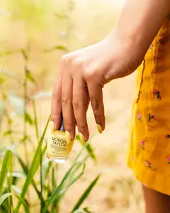 Morgan Taylor Let Down Your Hair - Yellow Iridescent, Professional Lacquer, Vibrant, Chip-Resistant, Fast-Drying, Long-Lasting, High-Shine, Perfect for Manicures & Pedicure, 15mL.