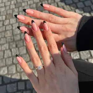 Black Rim French Tip Press on Nails Short Almond Fake Nails, 24pcs/set False Nails Press ons Glue on Nails with Nail File and Jelly Nail Stickers for Women Nail Art, Manicure Kit Stick on Nails Kit