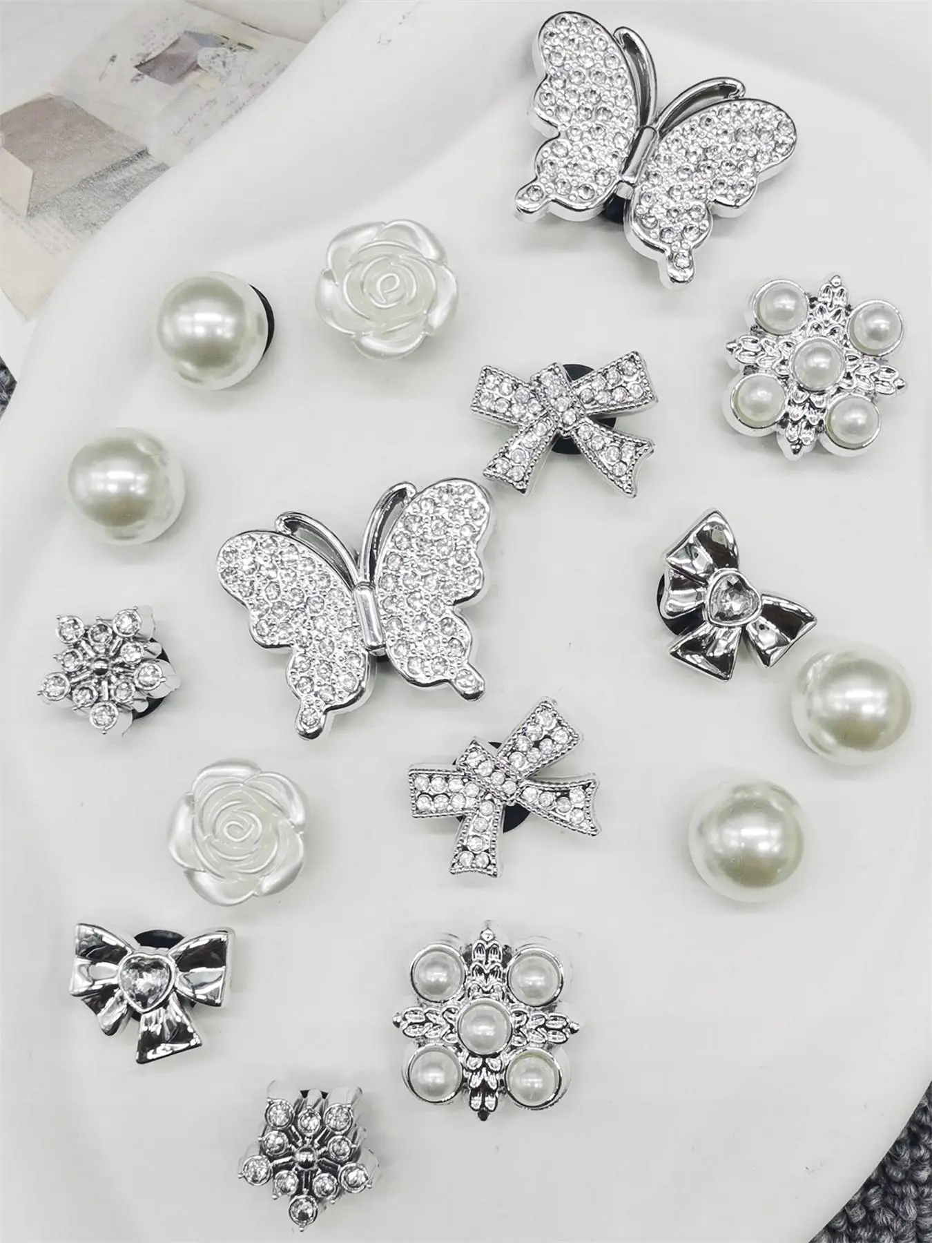 Rhinestone Decorated Sparkling Shoe Charms, Faux Pearl Decorated Shoe Decoration Charms for Clogs, Cute Shoe Charms, Cute Shoe Decorations, Bridal Shoes Decoration for Women & Girls, Shoe Charms Set, Shoe Embellishments, Shoe Accessories