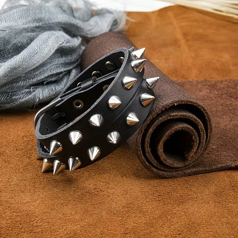 1 piece of a double-row rivet biker-style wristband, suitable for men's daily wear.