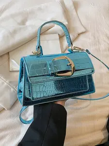 Fashionable and exquisite solid color crocodile pattern shoulder bag, retro personality versatile wide shoulder strap adjustable crossbody bag, can accommodate mobile phones, hand cream, lipstick, suitable for daily commuting and shopping