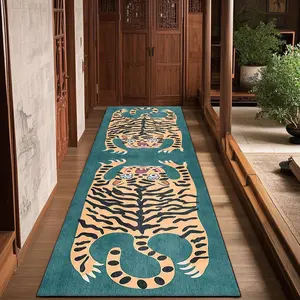 Tiger Pattern Floor Mat, Non-slip Floor Carpet, Decorative Area Rug, Animal Printed Rug, Universal Floor Mat for Home Living Room Bedroom Hotel Dormitory