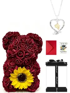 Graduation Season Heart Bachelor Hat Necklace Sunflower Bear Gift Box, Perfect for Classmates and Girlfriends, Graduation Gift Set