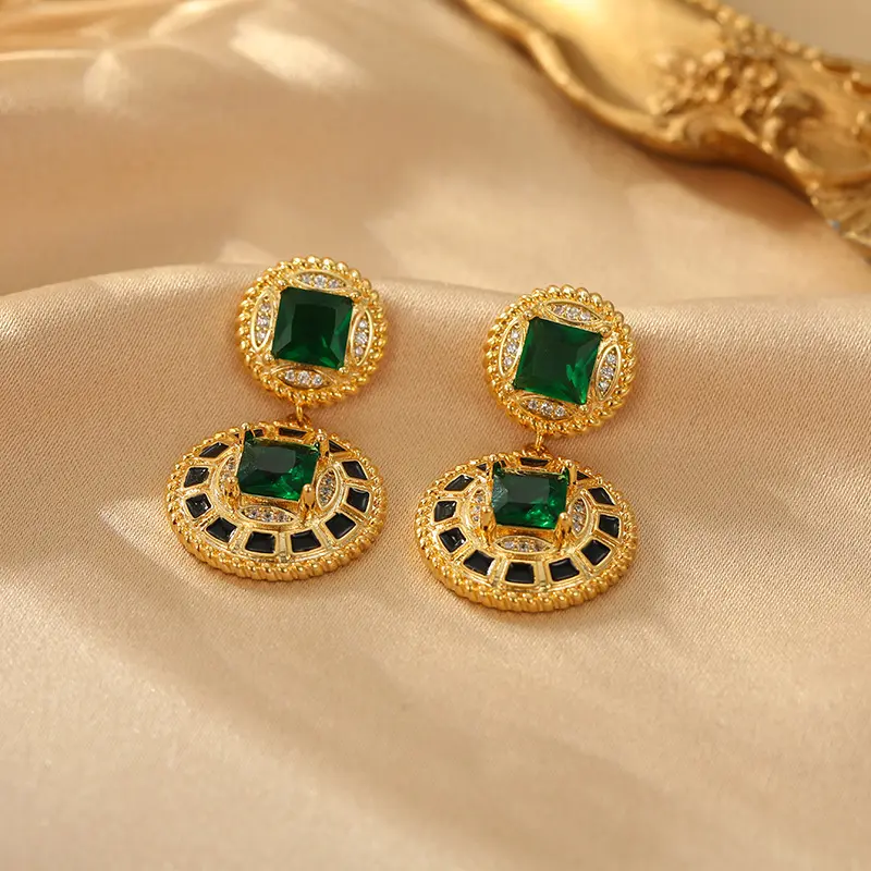 Medieval-style court vintage round earrings inlaid with zircon, green geometric shape, fashionable silver needle earrings