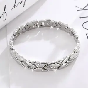 Women's leaf bracelet, pure copper magnetic bracelet with diamonds, outdoor fun, best gifts for Christmas