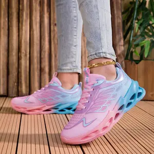 Spring and Summer New Style Flyknit Blade Sport Shoes for Women - Trendy and Versatile Casual Mesh Bottom Lightweight Running Shoes for Autumn - Breathable Couple Shoes