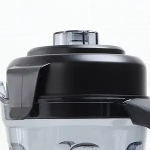 Two part lid for 3-liter Turbocrush blenders