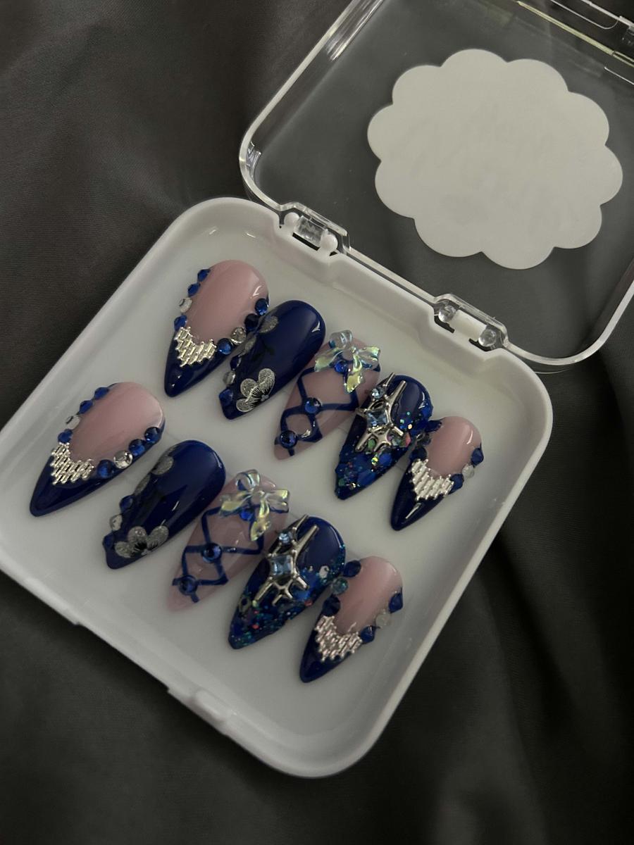 Item: Medium: 1,5,4,6,8 , Medium , Stiletto