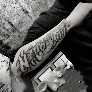 6 large herbal tattoo stickers, including 1 Mexican style font element and 5 random designs, lasting 7-15 days, waterproof and anti-friction, realistic effect, suitable for those who don't want tattoo pain