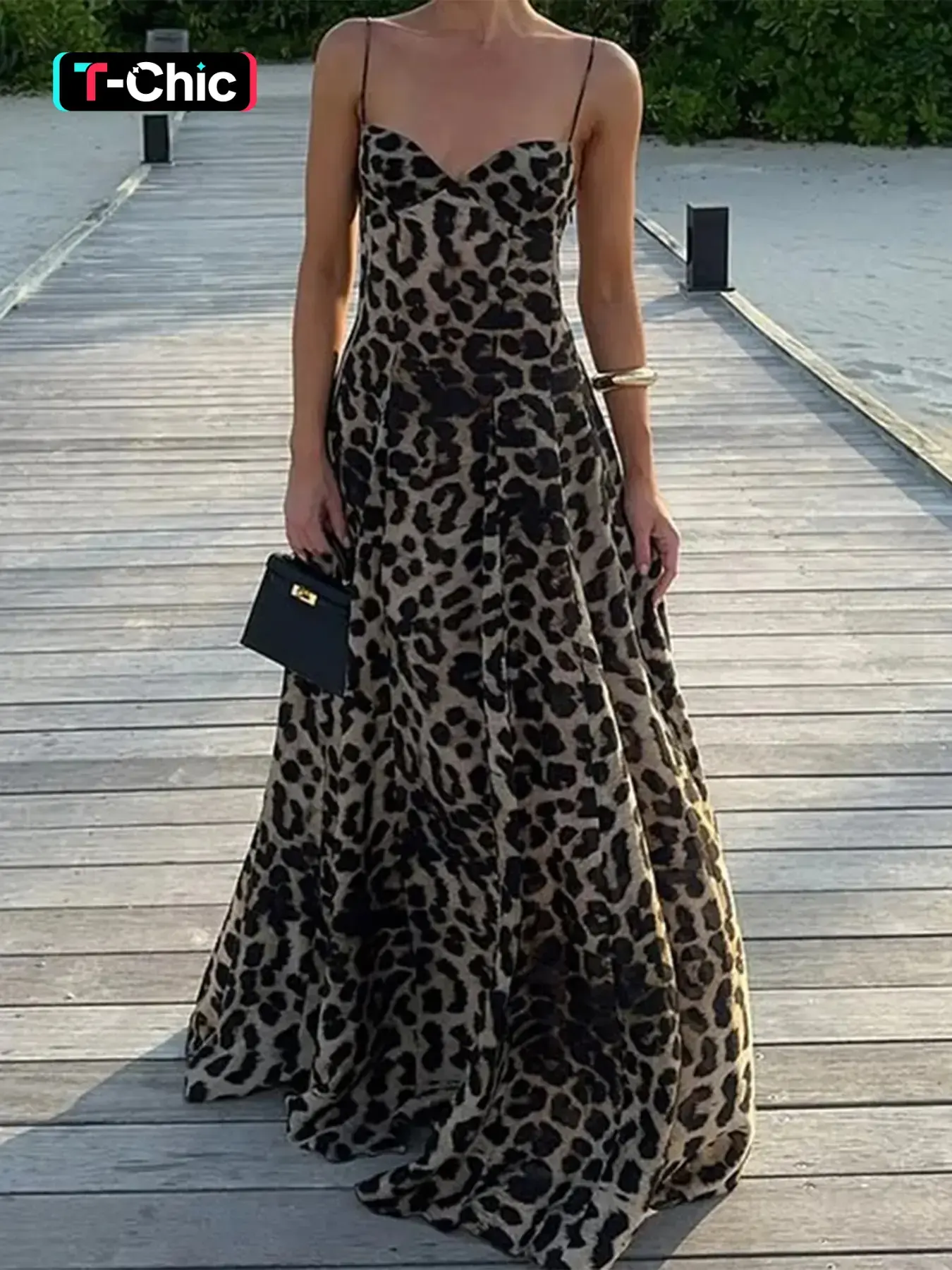 Women's Leopard Print Halter Neck Dress, Sleeveless Backless Adjustable Spaghetti Strap Design, Casual Summer Party, Elegant Women's Clothing, Straps, Womenswear