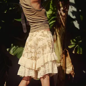 Women Summer Boho Floral Bloomers Knee Length Pantaloons Coquette Layered Ruffles Lace Loose Shorts Vacation Going Out Bottoms