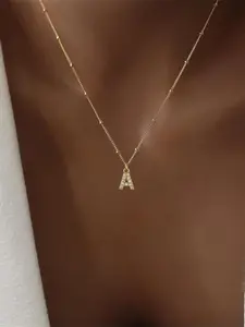 Women's Stainless Steel Letter Pendant Necklace, Full Diamond Initial Charm Jewelry for Daily Wear, Elegant Accessory