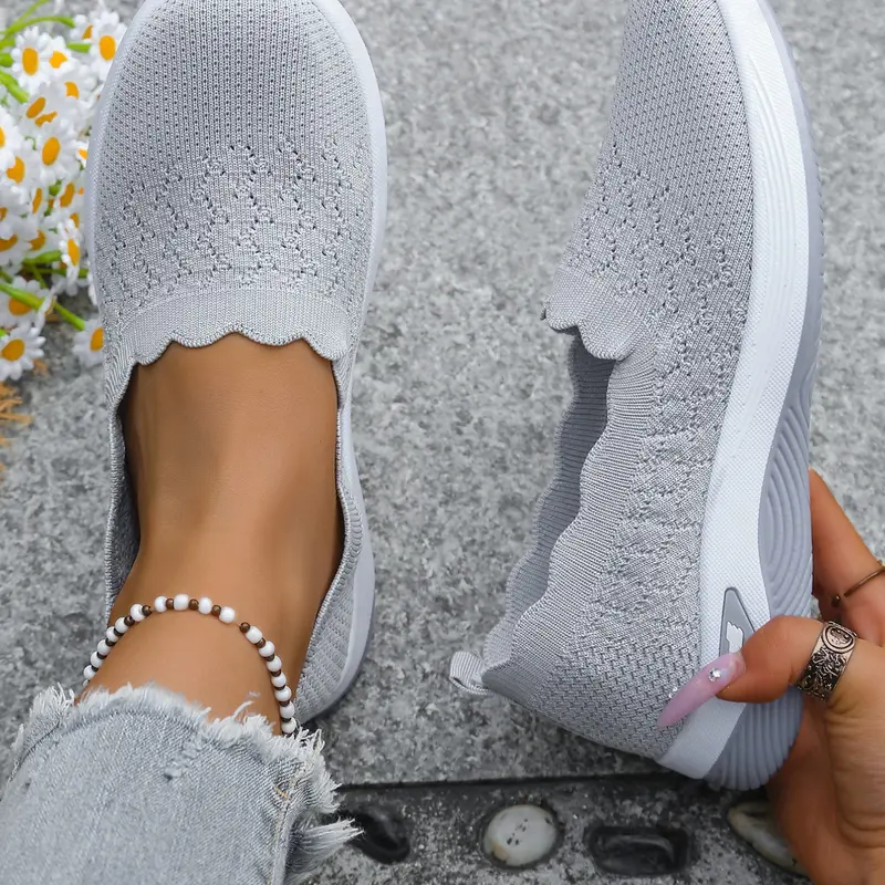 Women's Knit Breathable Slip-On Walking Shoes, Casual Slip Ons, Soft Sole Anti-Slip Casual Shoes for Daily Walks and Commute, Multiple Colors Available