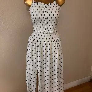 Conjunto Blanco con Bolitas Negras As Strapless Maxi Dress with Elbow-Length Sleeves and Polka Dots for Casual Womenswear